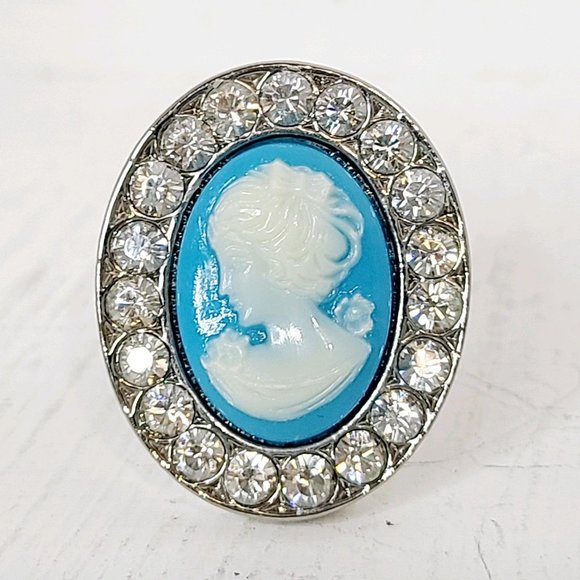 Tarina Tarantino Blue Cameo Ring Crystallized Swarovski Elements Adjustable EUC - Picture 1 of 5
